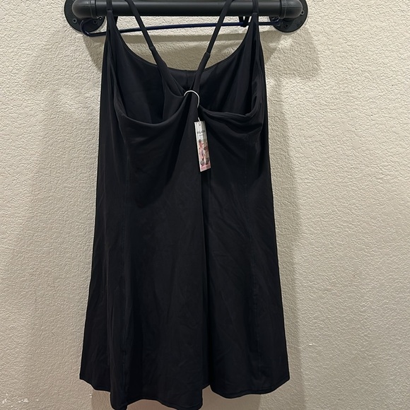 Balata sport dress - Picture 2 of 2